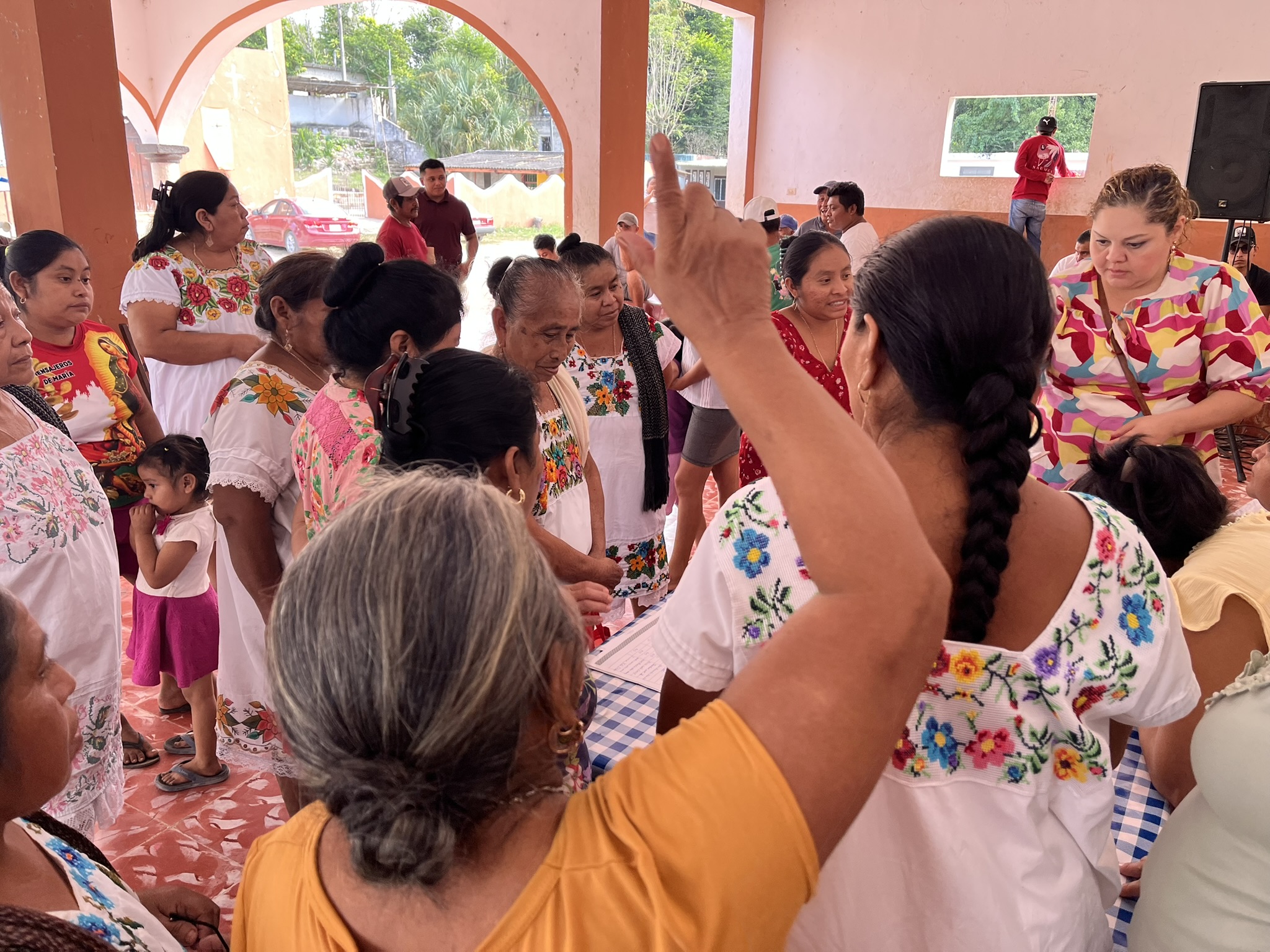 Contratación de enlaces comunitarios. Proyecto de Agua Potable y Saneamiento en Tekax, Yucatán México
